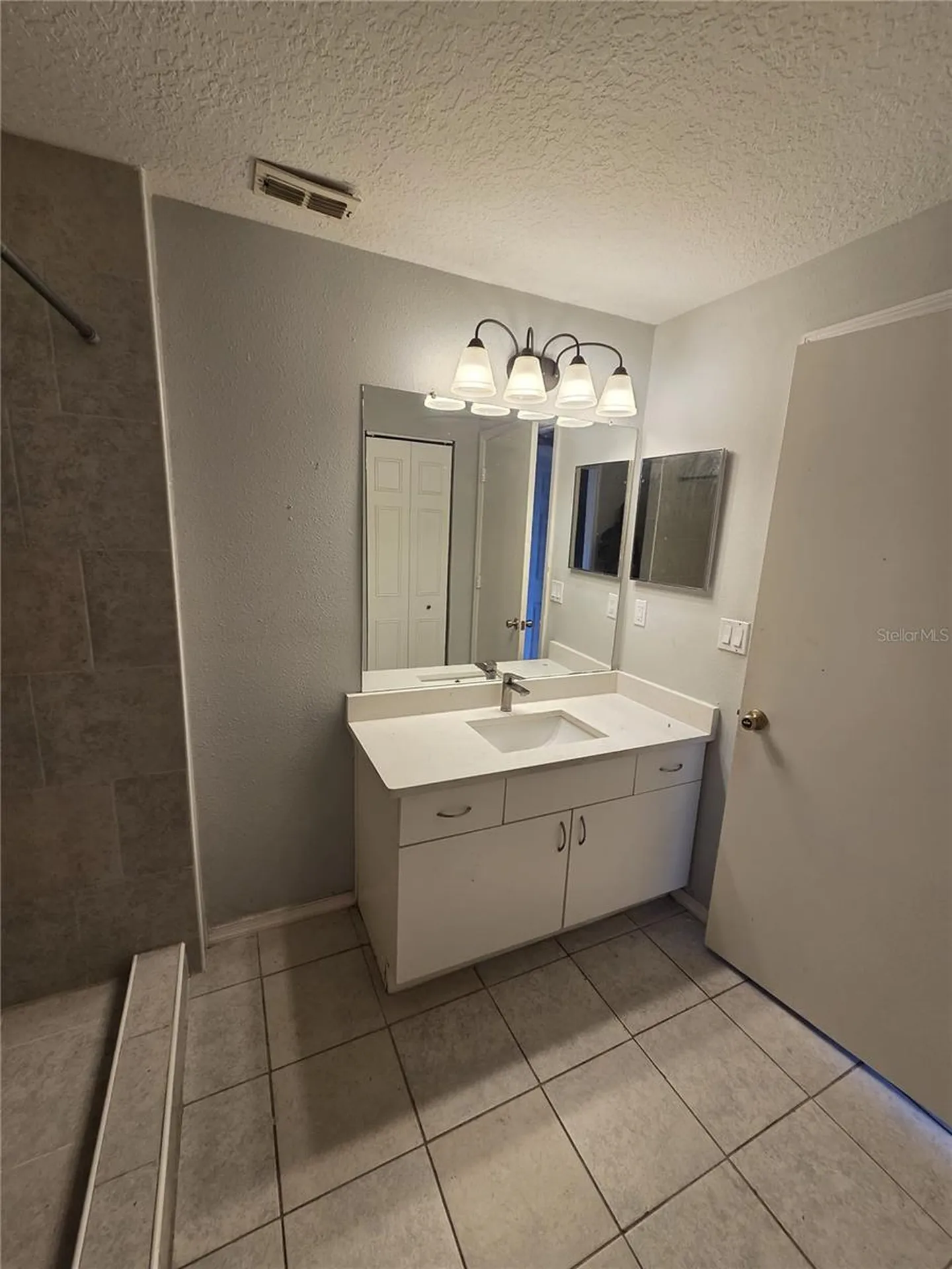 5572 Metrowest Boulevard Orlando FL 32811