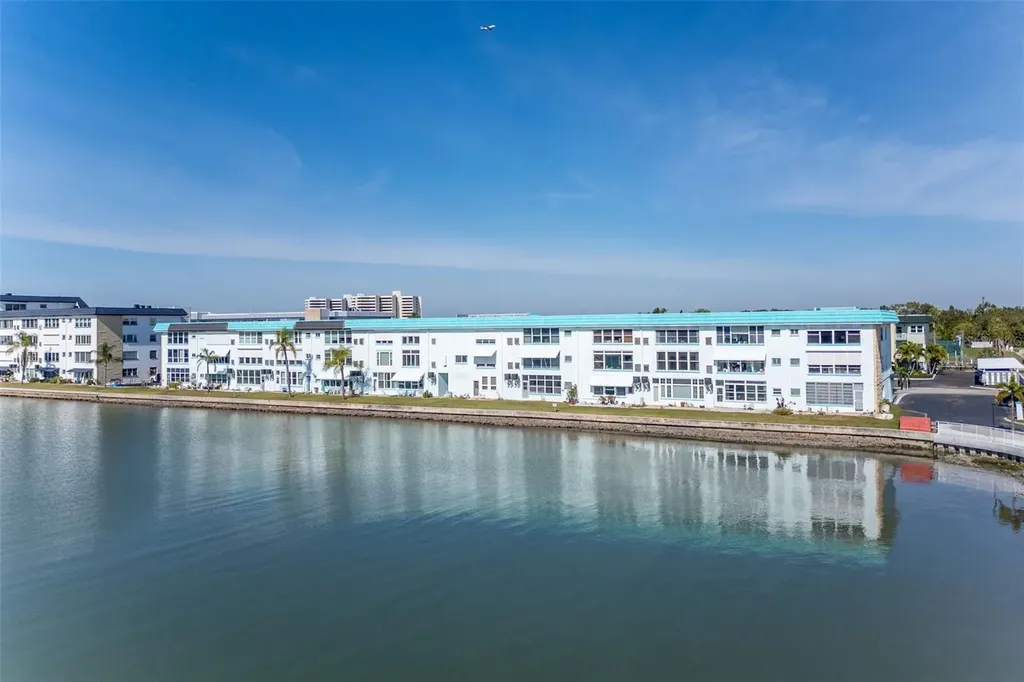 5940 30th Avenue S Gulfport FL 33707