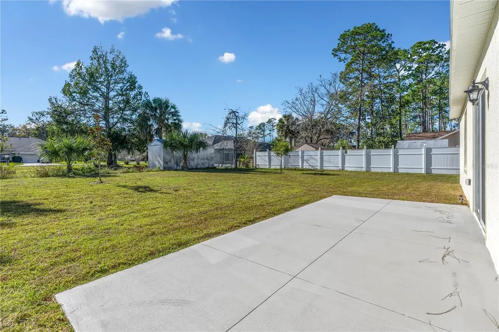 8 Bannbury Lane Palm Coast FL 32137