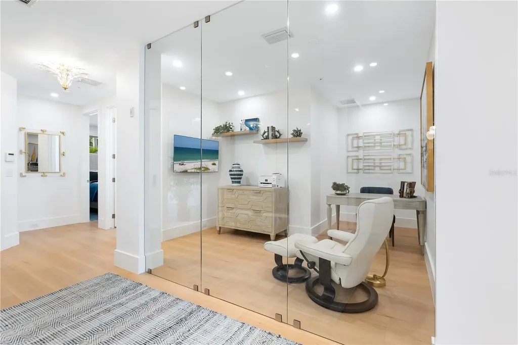 340 Gulf Of Mexico Drive Longboat Key FL 34228