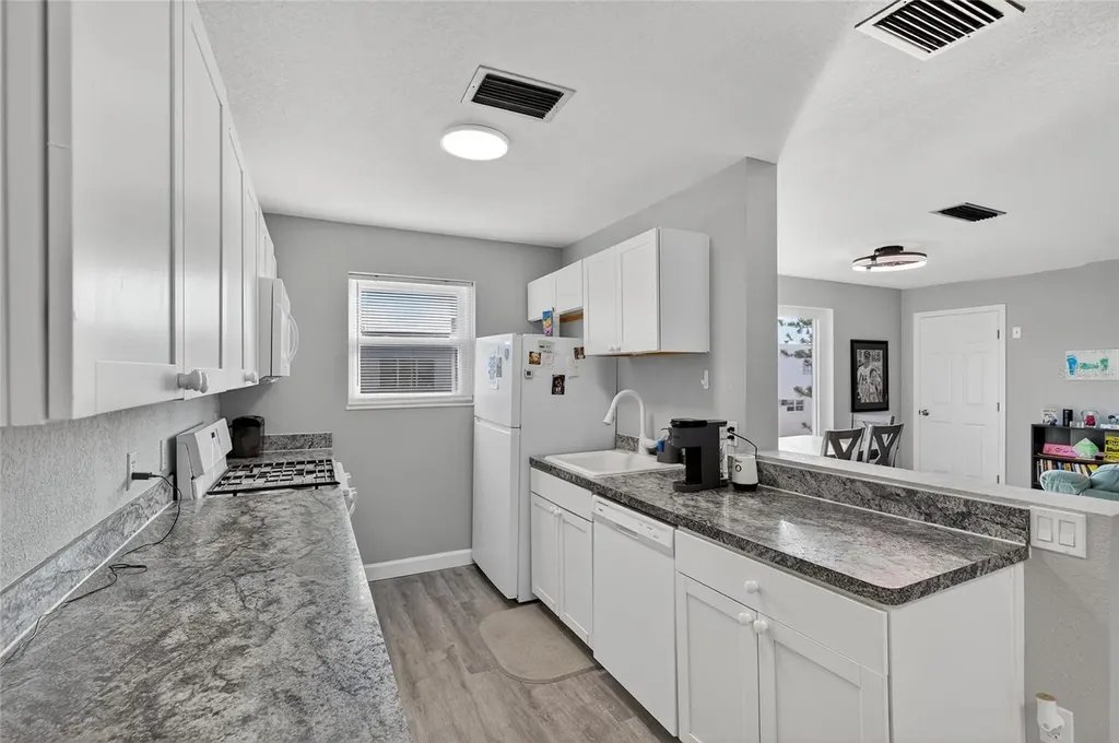 5521 80th Street N St Petersburg FL 33709