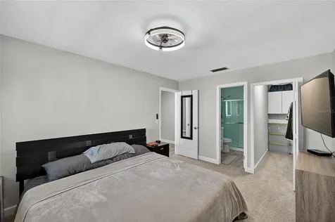 5521 80th Street N St Petersburg FL 33709
