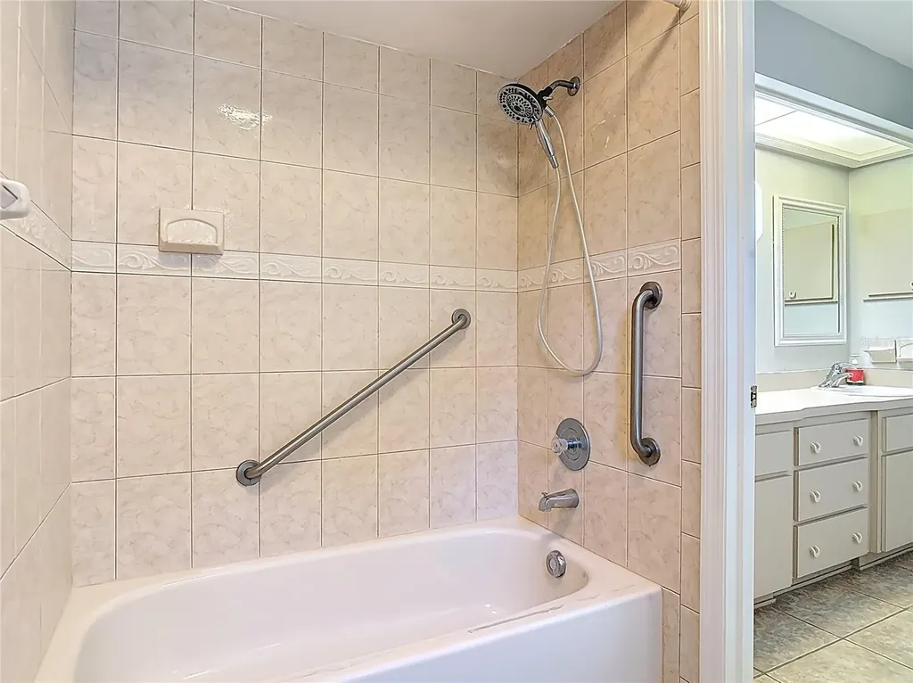 1807 Virginia Court Tavares FL 32778