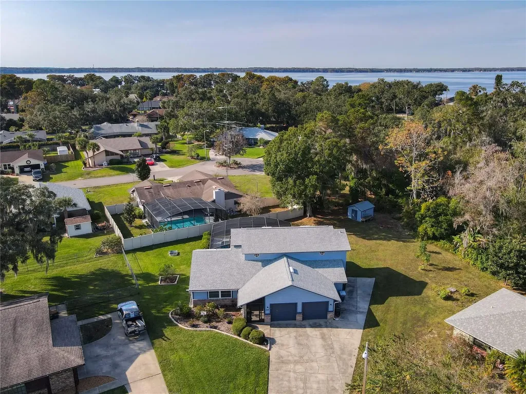 1807 Virginia Court Tavares FL 32778