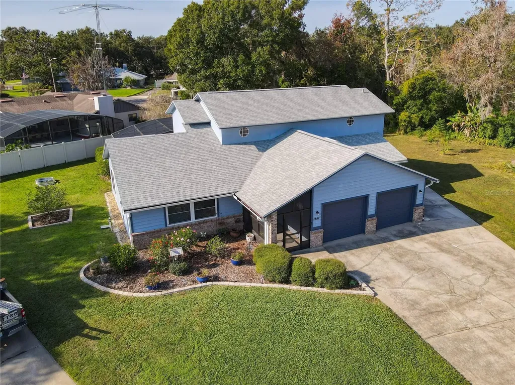 1807 Virginia Court Tavares FL 32778