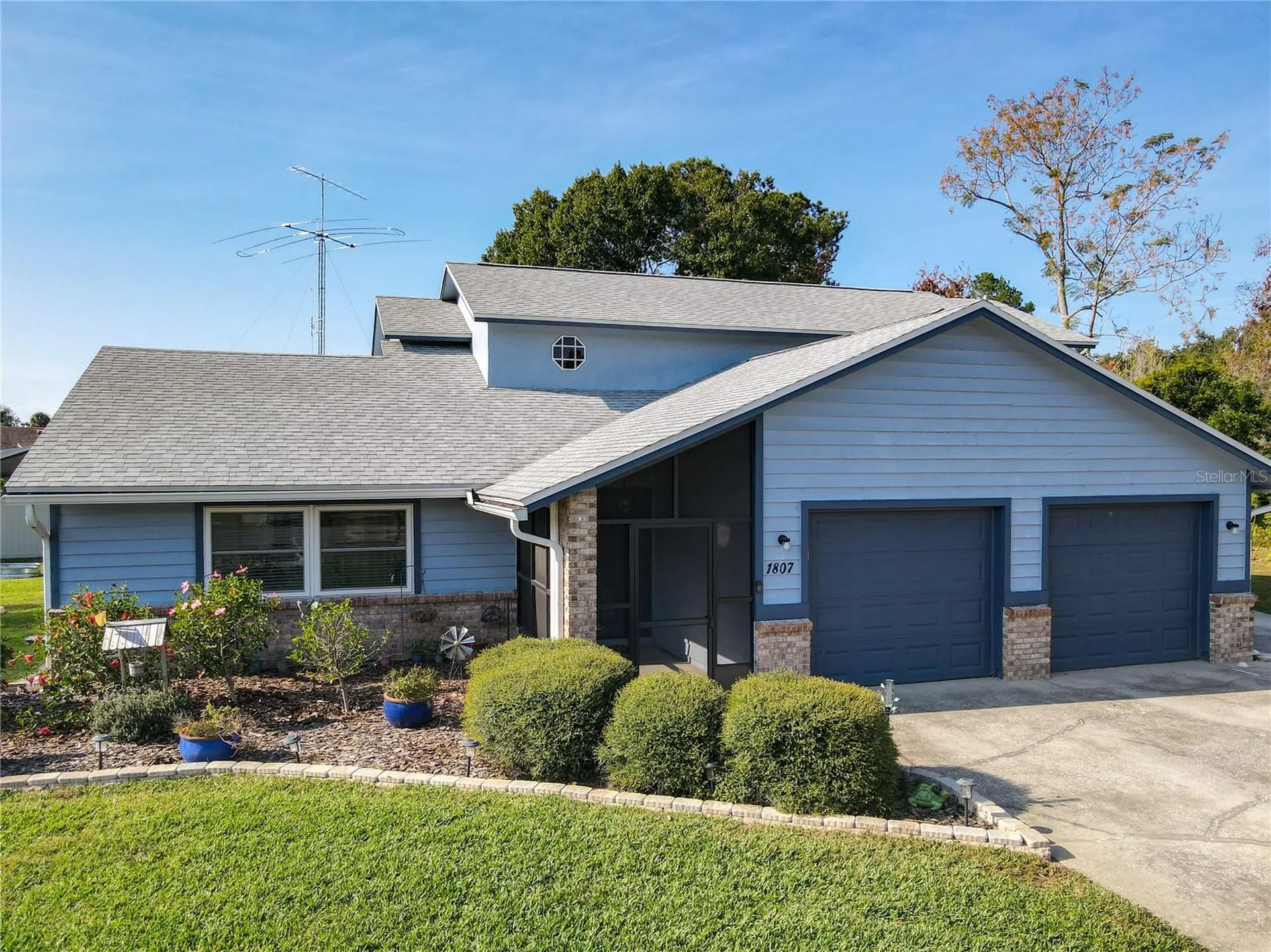 1807 Virginia Court Tavares FL 32778