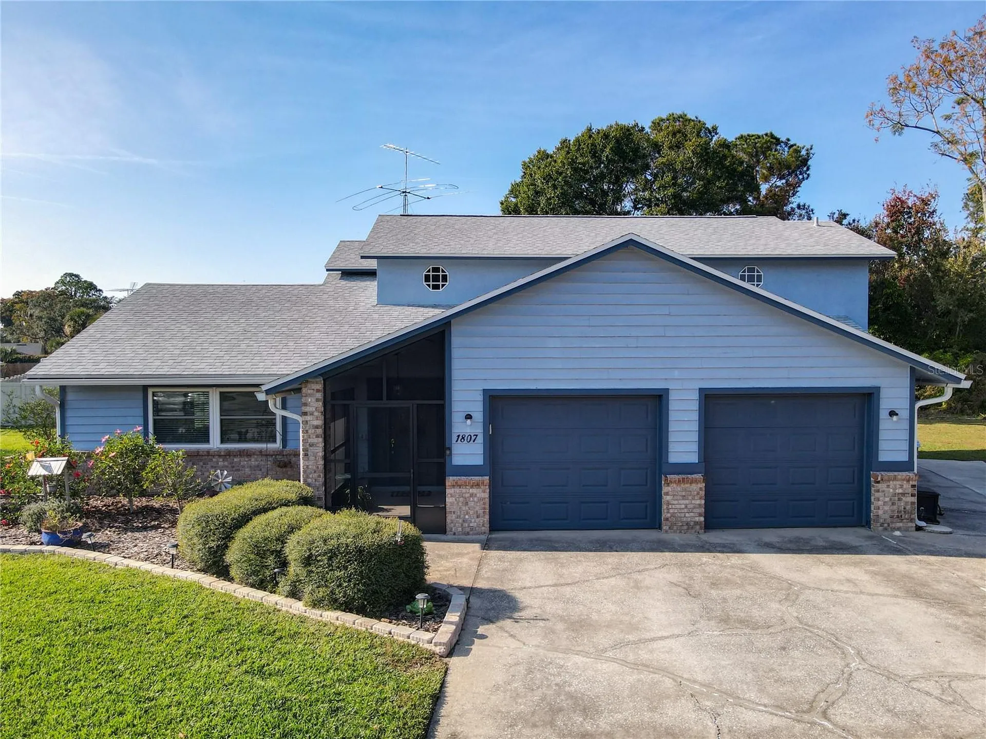 1807 Virginia Court Tavares FL 32778