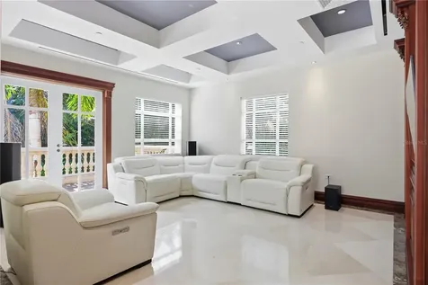 175-176 Calle Ruiseñor San Juan PR 00926