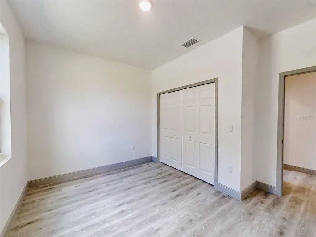 2 Guava Lane Ocklawaha FL 32179