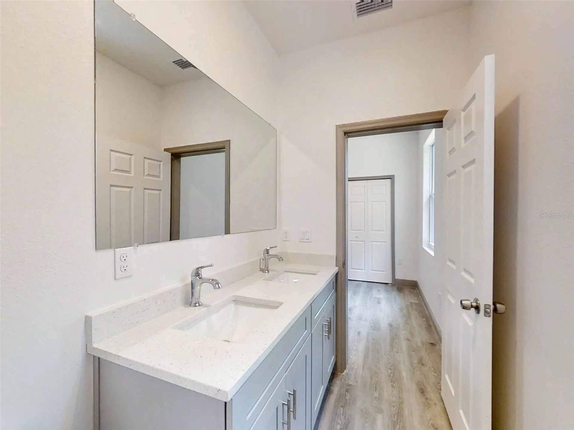 2 Guava Lane Ocklawaha FL 32179