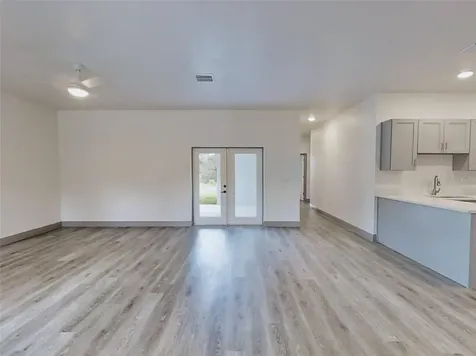 2 Guava Lane Ocklawaha FL 32179