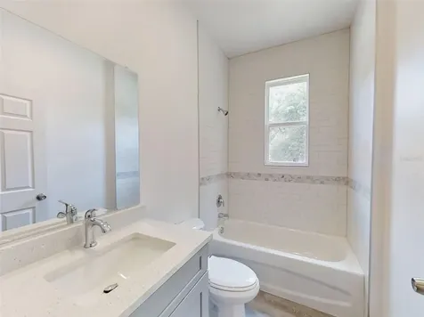 2 Guava Lane Ocklawaha FL 32179