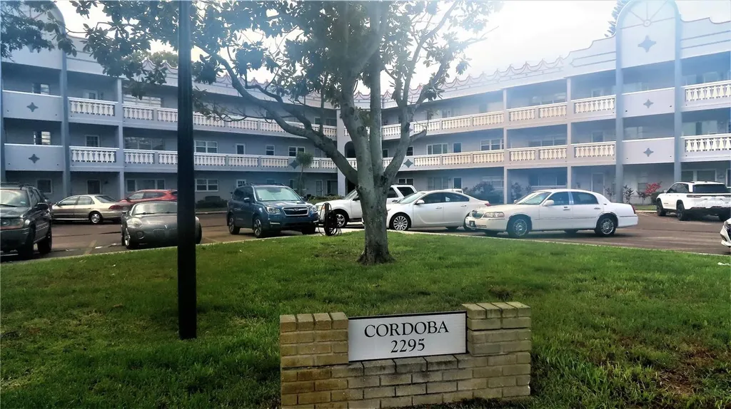 2295 Americus Boulevard E Clearwater FL 33763