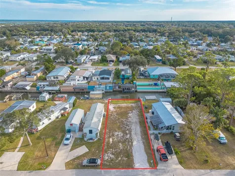 118 Coleman Street Edgewater FL 32141