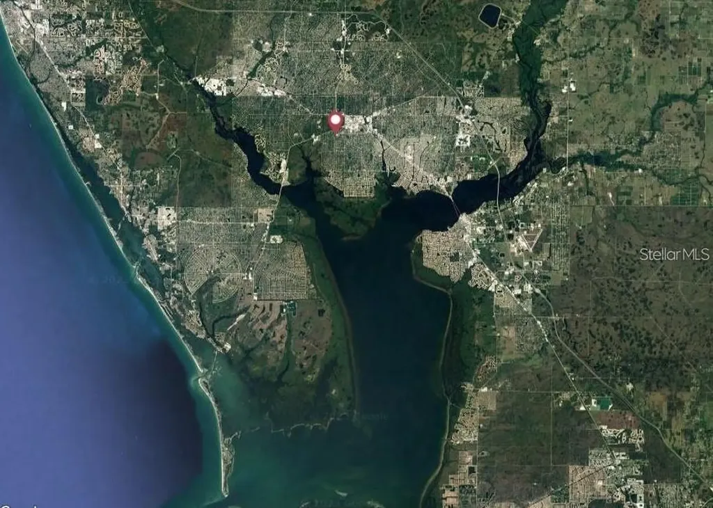 2041 Cedarwood Street Port Charlotte FL 33948