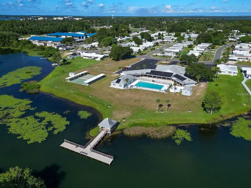 1043 Capella Drive Tavares FL 32778
