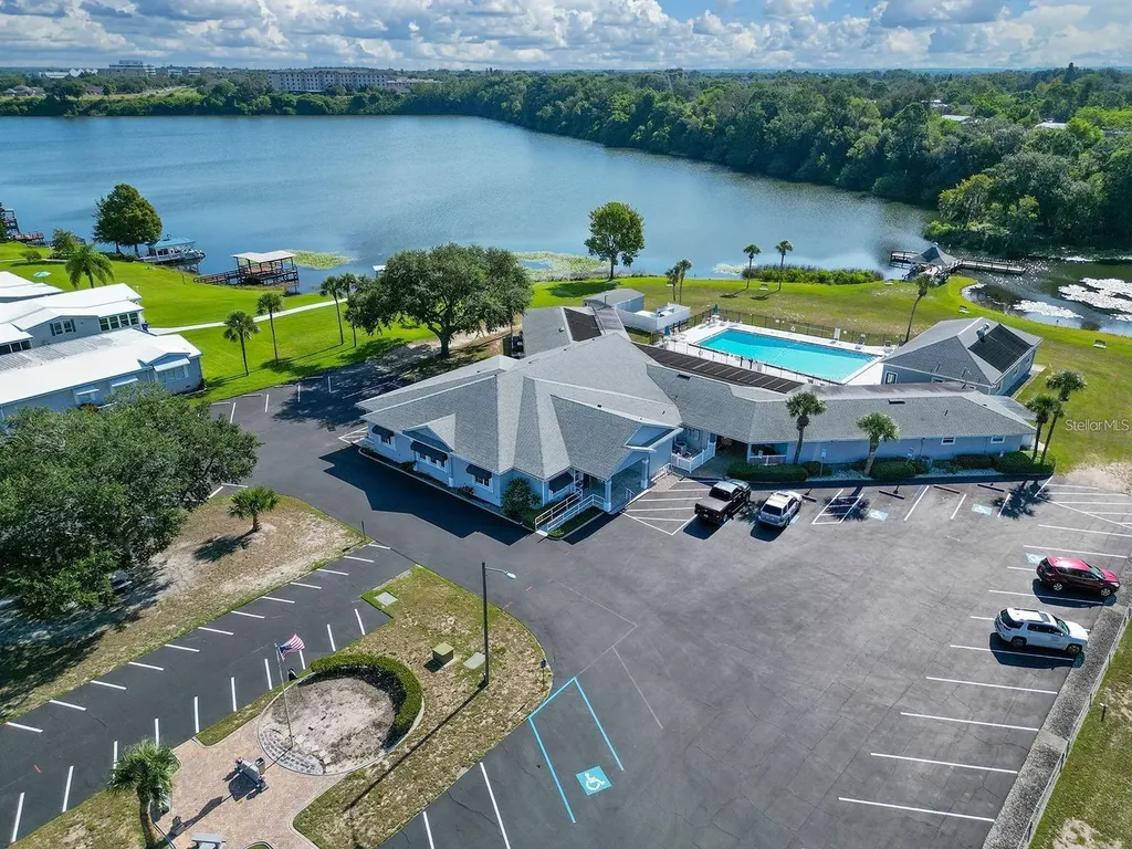 1043 Capella Drive Tavares FL 32778