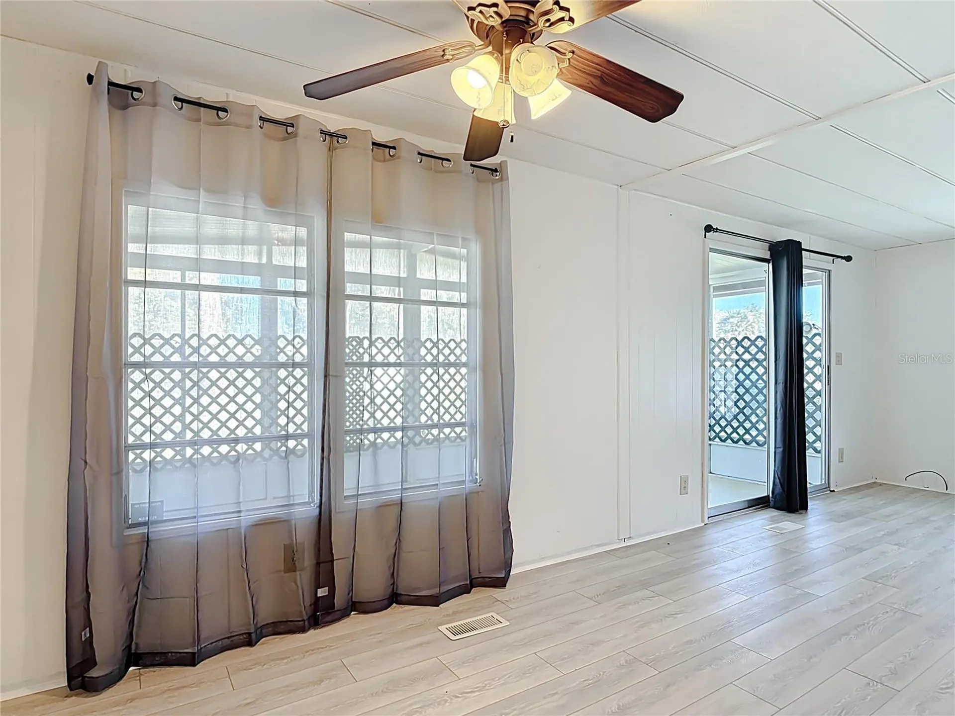 1043 Capella Drive Tavares FL 32778