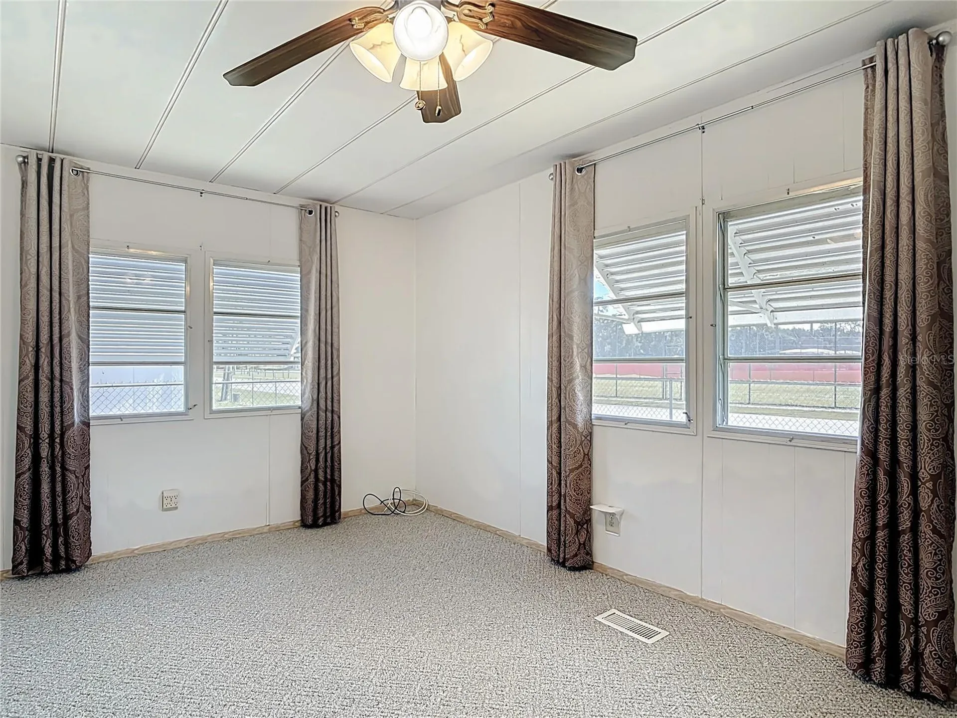 1043 Capella Drive Tavares FL 32778
