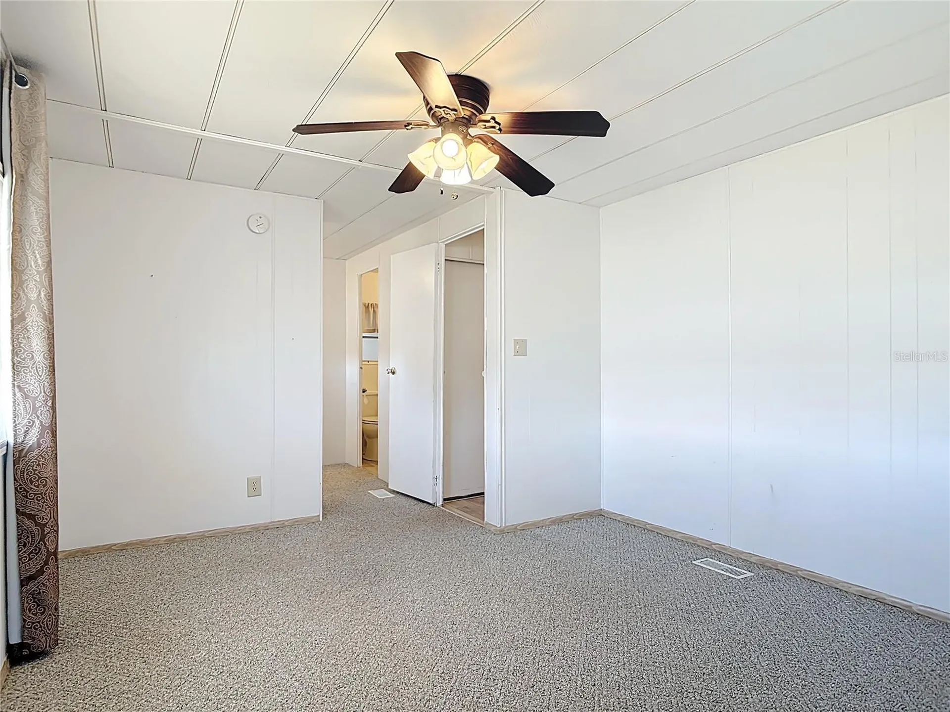 1043 Capella Drive Tavares FL 32778