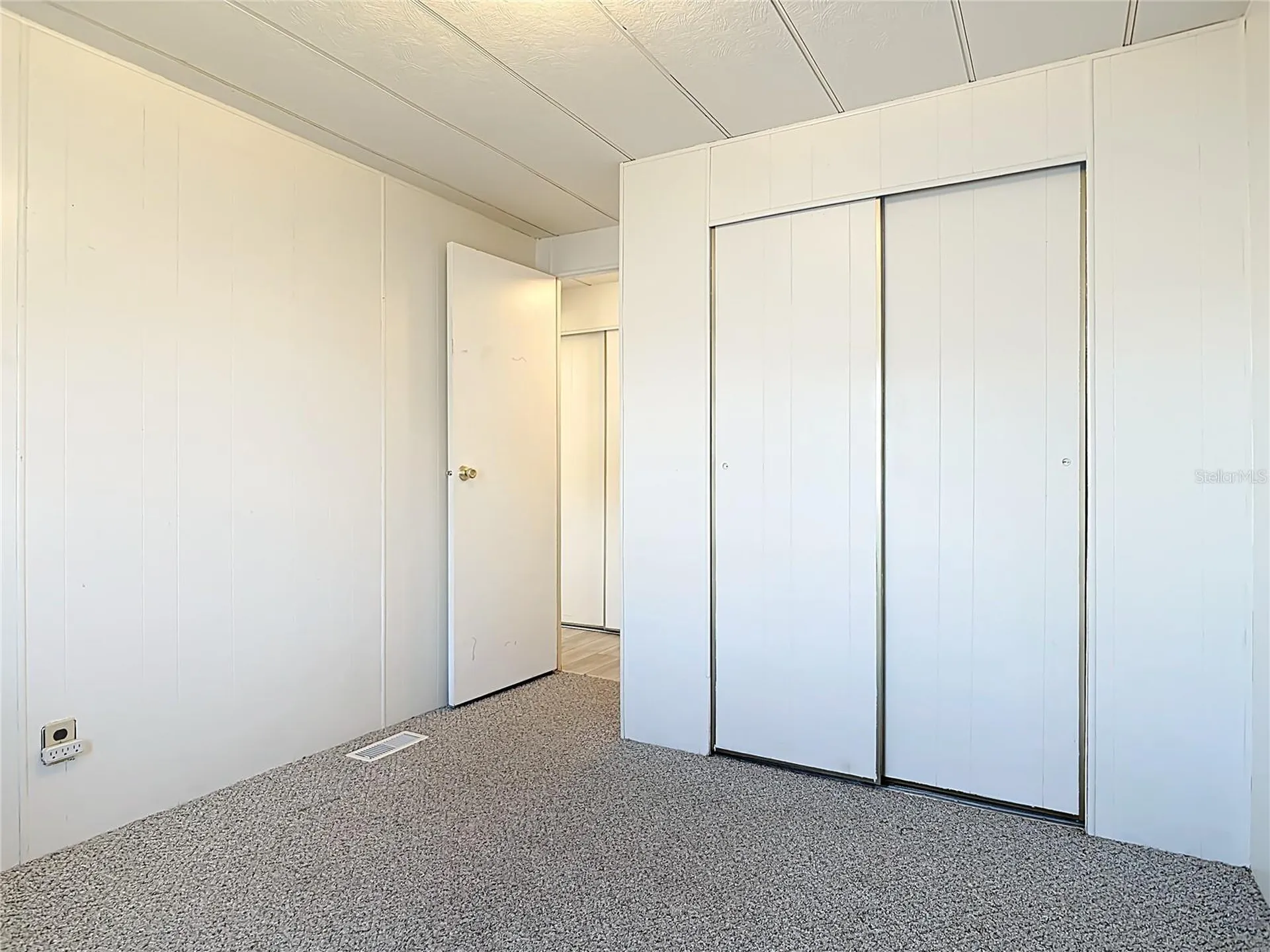 1043 Capella Drive Tavares FL 32778