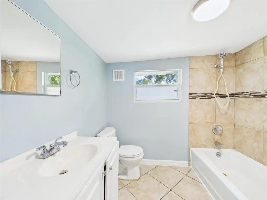 348 Gordon Avenue Lake Wales FL 33859