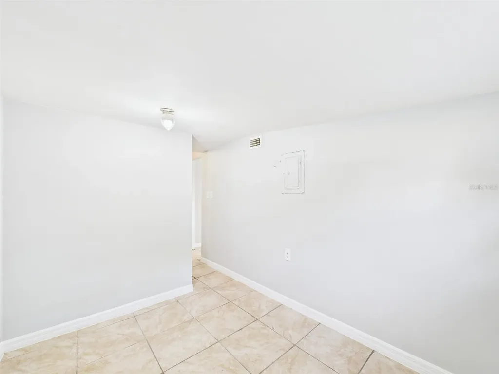 348 Gordon Avenue Lake Wales FL 33859