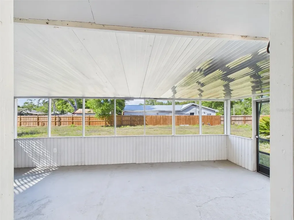 348 Gordon Avenue Lake Wales FL 33859
