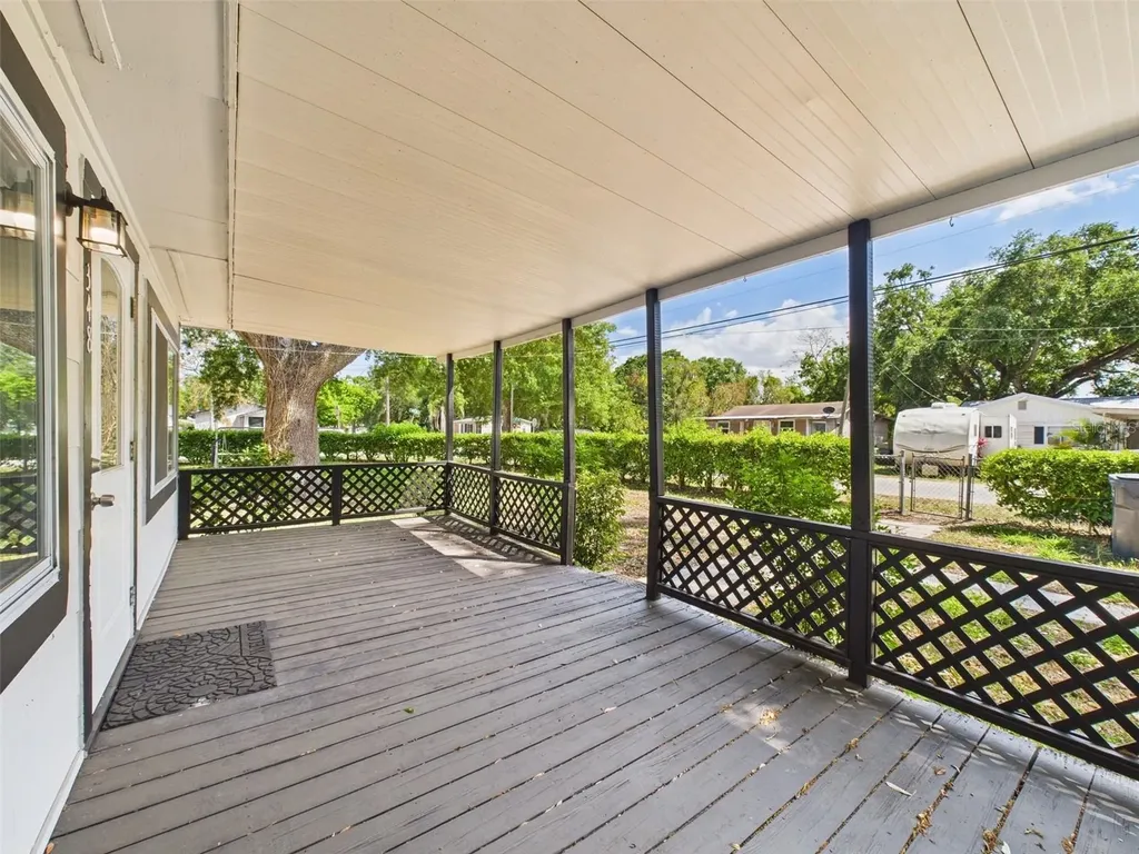 348 Gordon Avenue Lake Wales FL 33859