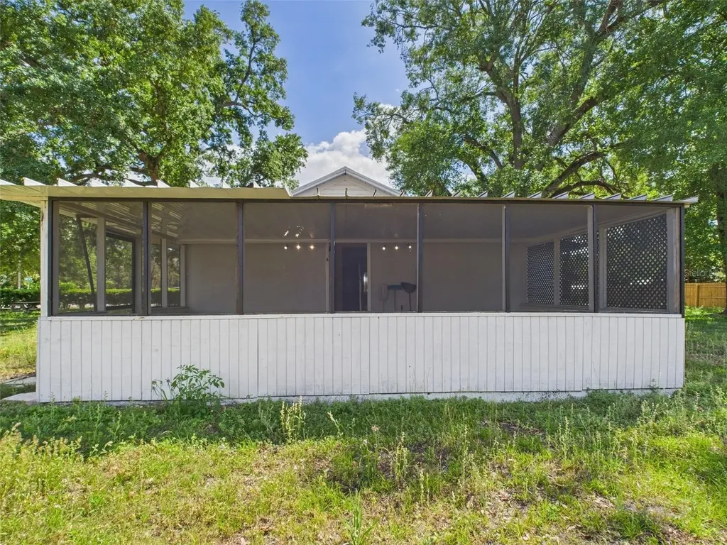 348 Gordon Avenue Lake Wales FL 33859