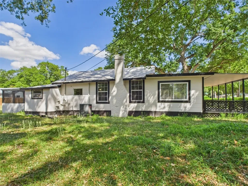 348 Gordon Avenue Lake Wales FL 33859
