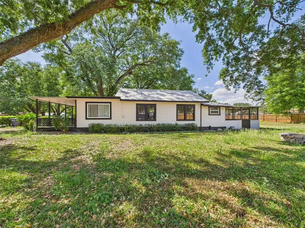 348 Gordon Avenue Lake Wales FL 33859