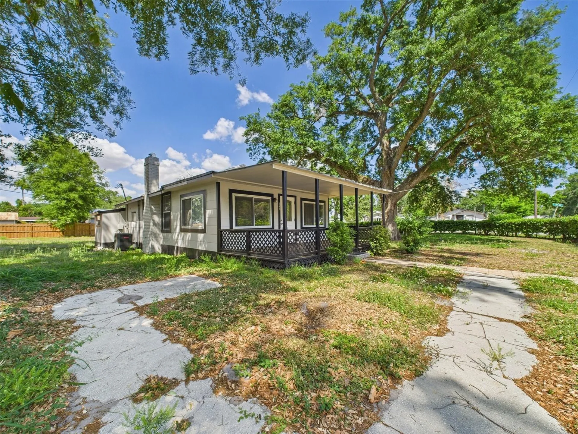 348 Gordon Avenue Lake Wales FL 33859
