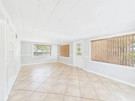 348 Gordon Avenue Lake Wales FL 33859