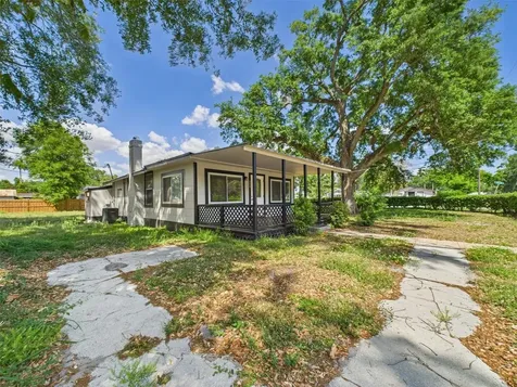 348 Gordon Avenue Lake Wales FL 33859