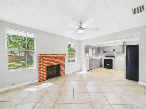348 Gordon Avenue Lake Wales FL 33859