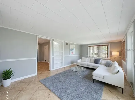 348 Gordon Avenue Lake Wales FL 33859