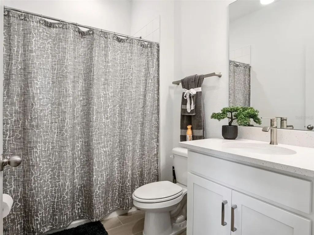 591 Via Bella Court Howey In The Hills FL 34737