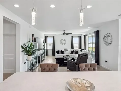 591 Via Bella Court Howey In The Hills FL 34737