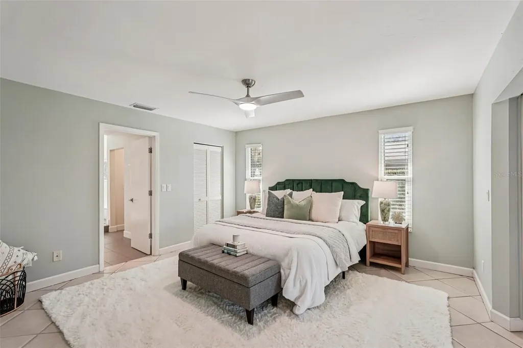 4963 Rutland Gate Sarasota FL 34235