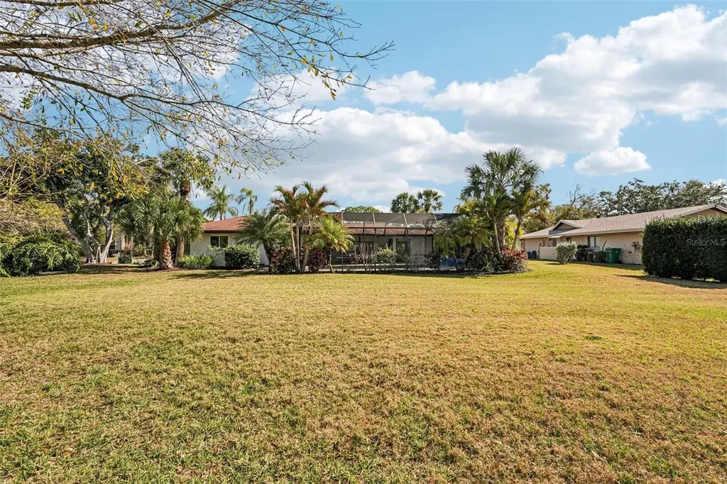 4963 Rutland Gate Sarasota FL 34235