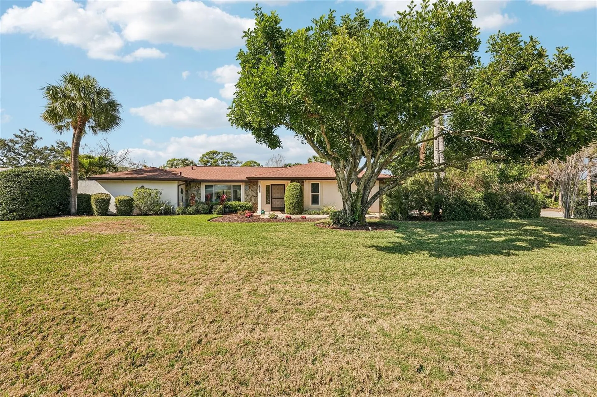 4963 Rutland Gate Sarasota FL 34235