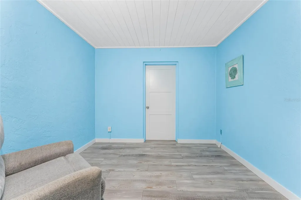 1977 Beach Road Englewood FL 34223