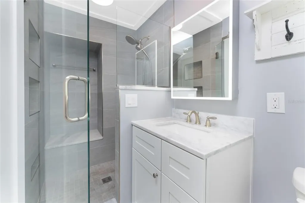 1977 Beach Road Englewood FL 34223