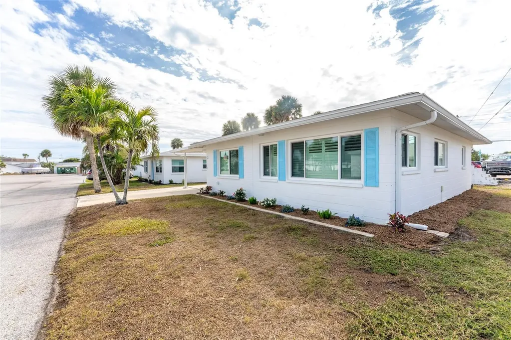 1977 Beach Road Englewood FL 34223