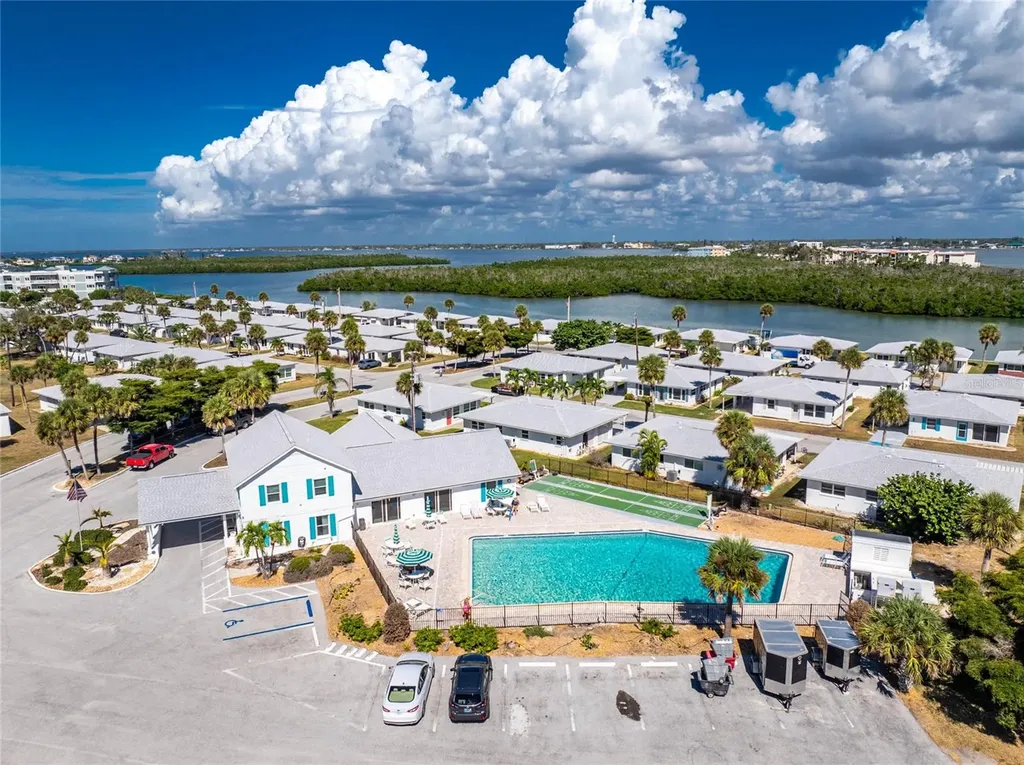 1977 Beach Road Englewood FL 34223