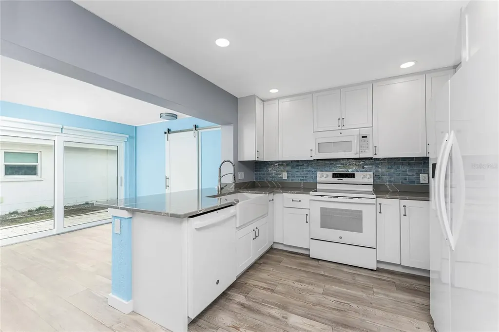 1977 Beach Road Englewood FL 34223