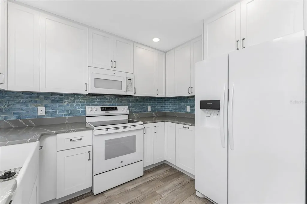 1977 Beach Road Englewood FL 34223