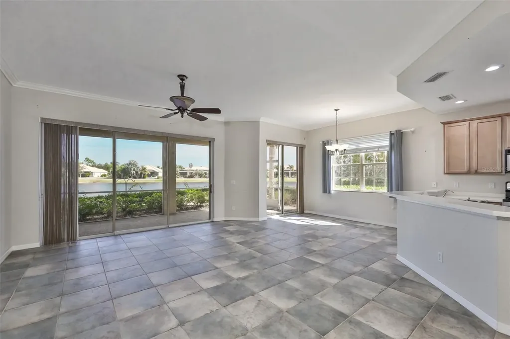 1324 Emerald Dunes Drive Sun City Center FL 33573