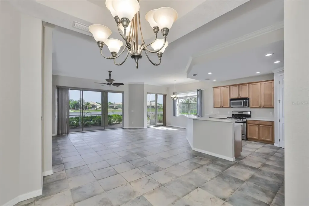 1324 Emerald Dunes Drive Sun City Center FL 33573